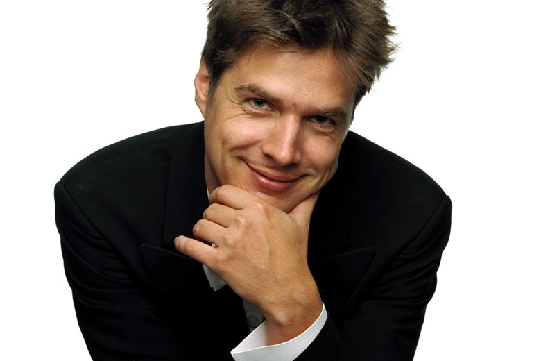 <b>Christoph König</b> ist ein Dirigent von tiefer Intelligenz und Musikalität. - koenig_christoph_lb