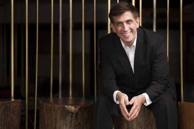 „Unter Nicholas Miltons Leitung entfalten die Philharmoniker eine gewinnende Balance aus kraftstrotzender expressionistischer Farbpalette, geschärften Konturen und rhythmischsattem Drive.“ Stuttgarter Nachrichten
Foto: Canberra Symphony Orchestra